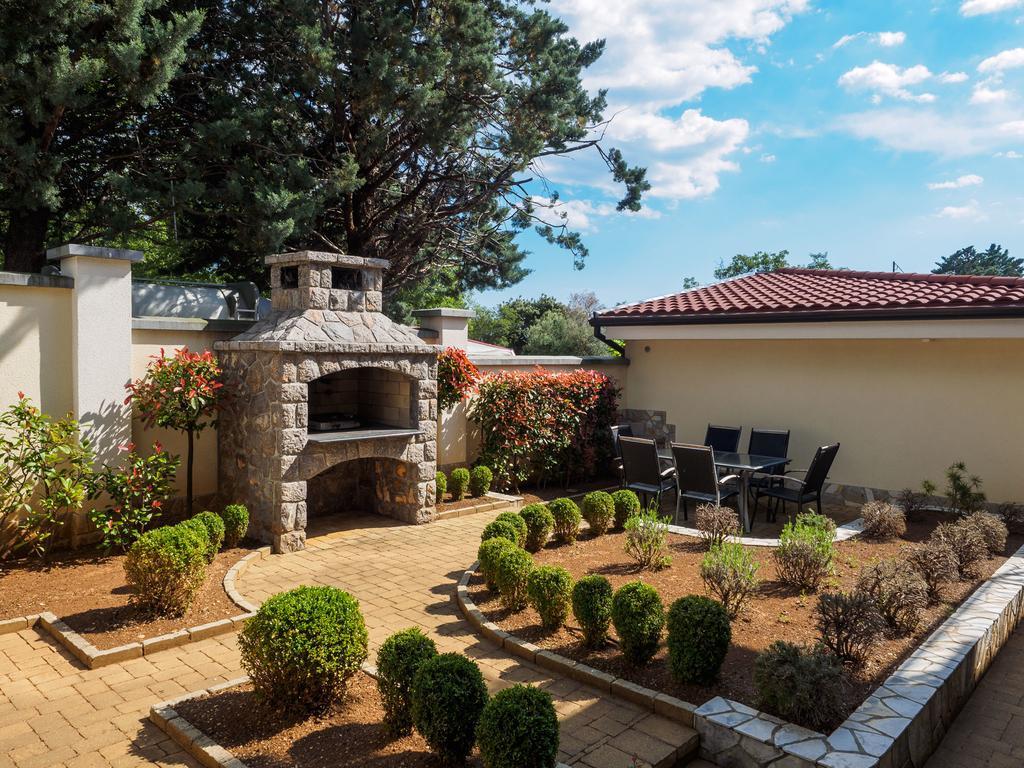 Villa Petra 셀스 외부 사진